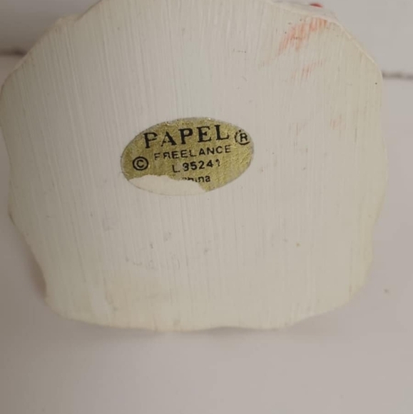 VINTAGE PAPEL SANTA PAWS IN‎ CHRISTMAS DOGHOUSE RESIN CHRISTMAS ORNAMENT CUTE - Picture 5 of 5